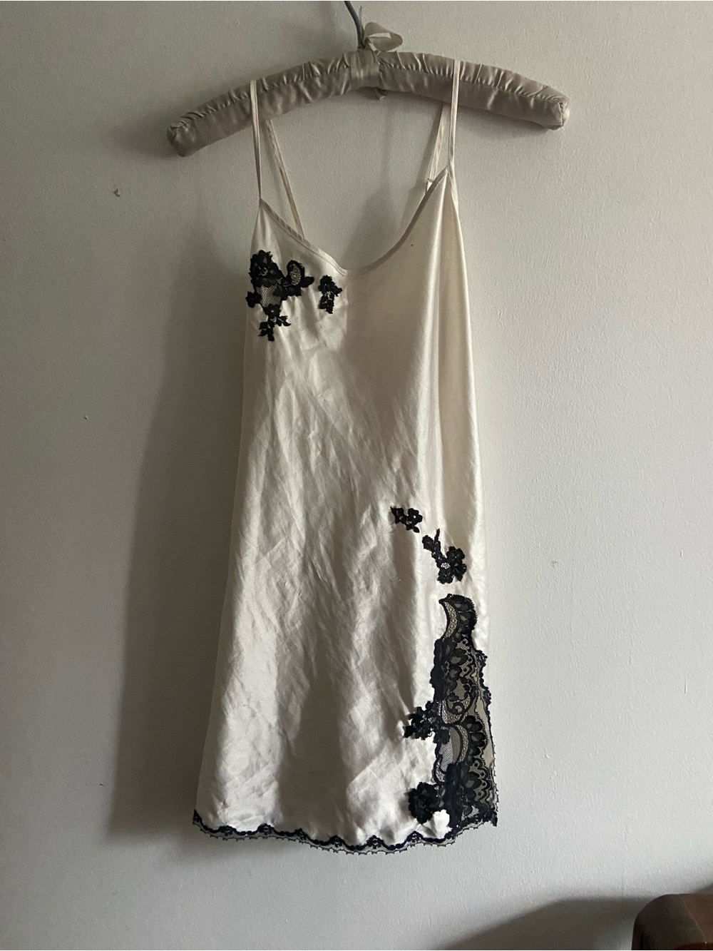 Vntg 2000s Victoria's Secret Cream Slip with Black Lace Trim